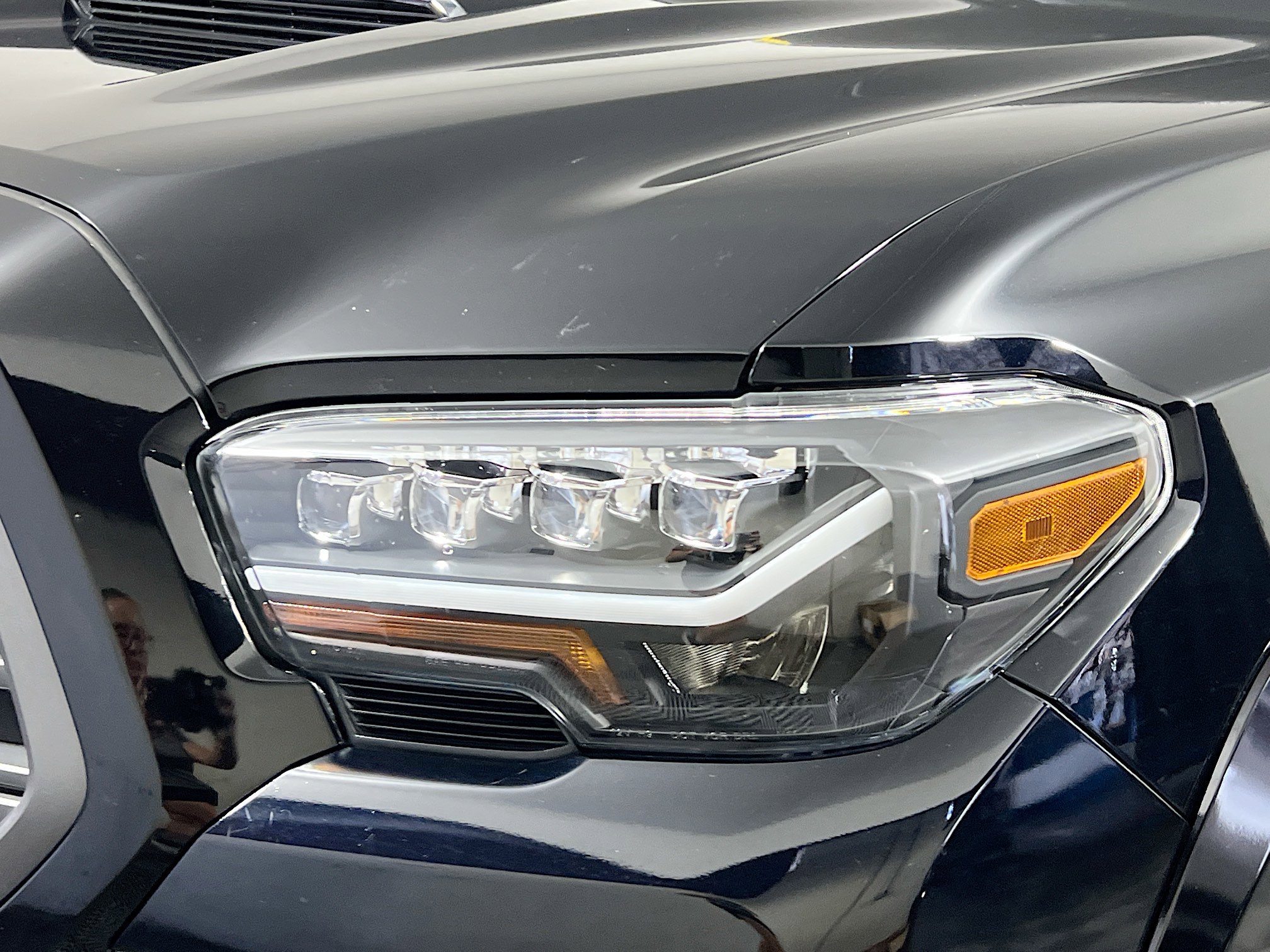 Used 2021 Toyota Tacoma TRD Sport image 11