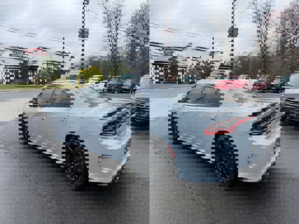 Used 2020 Dodge Charger Scat Pack w/ Dynamics Package image 5