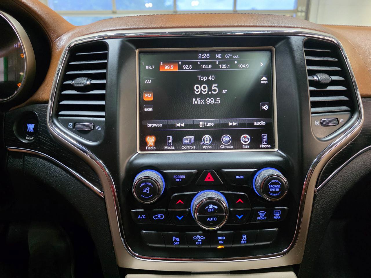 Used 2015 Jeep Grand Cherokee Summit AWD/4WD image 35