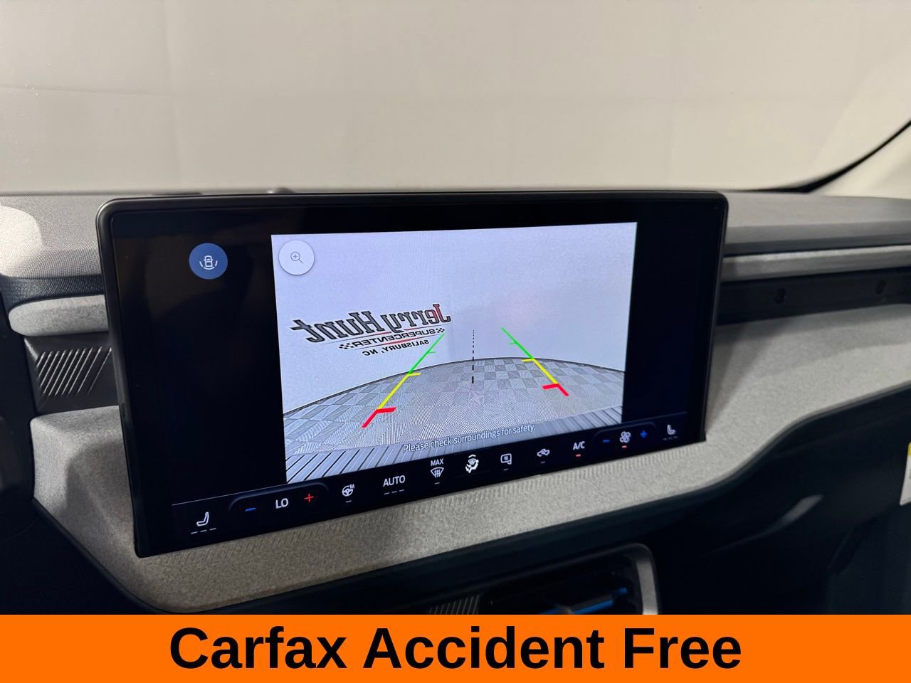 Used 2025 Ford Maverick XLT w/ XLT Luxury Package image 3