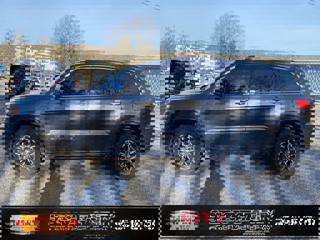 Used 2018 Jeep Grand Cherokee Limited image 8