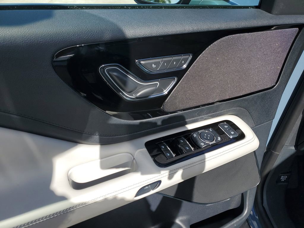 New 2026 Lincoln Aviator 2WD image 20