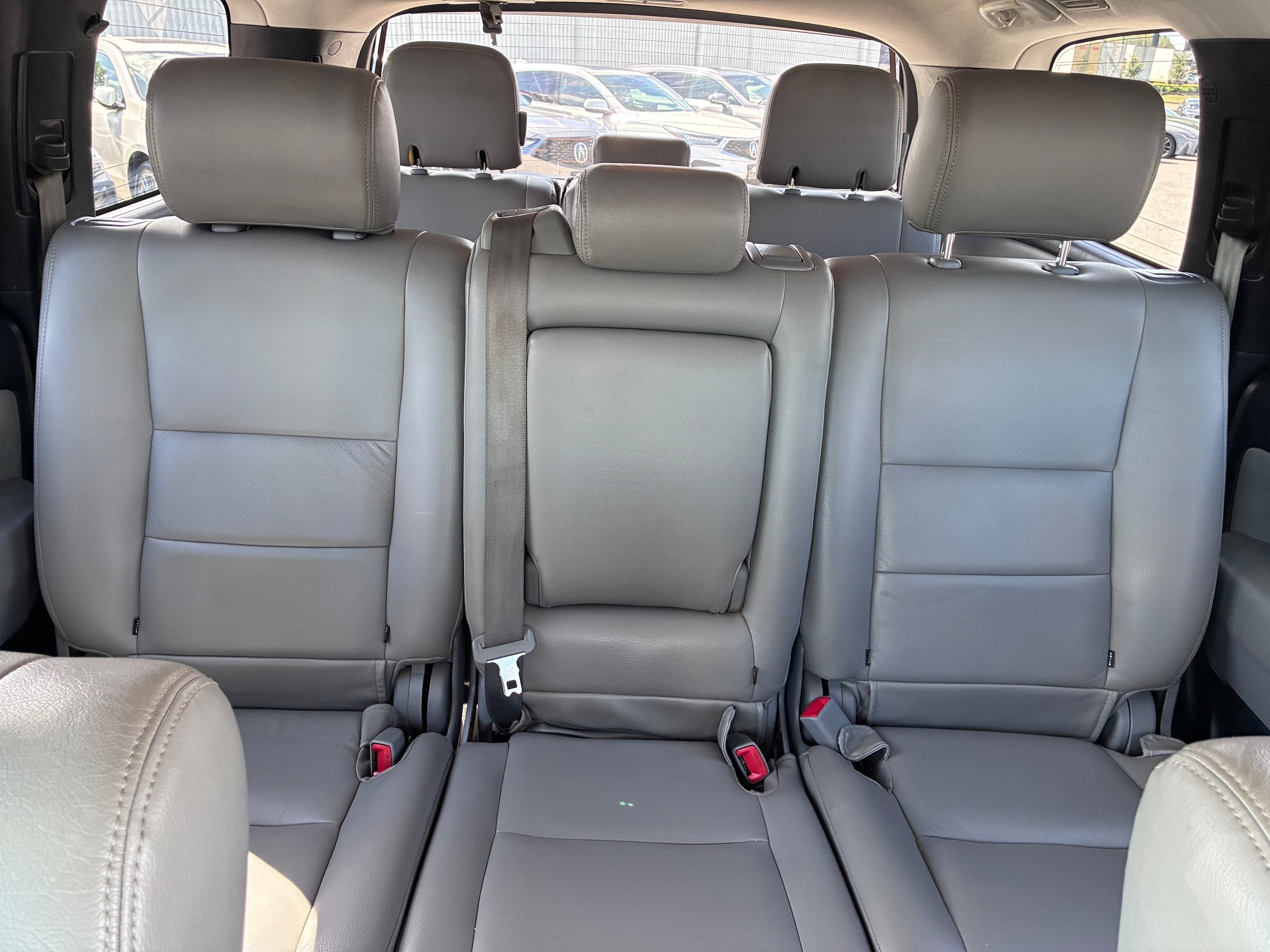 Used 2015 Toyota Sequoia SR5 AWD/4WD image 24