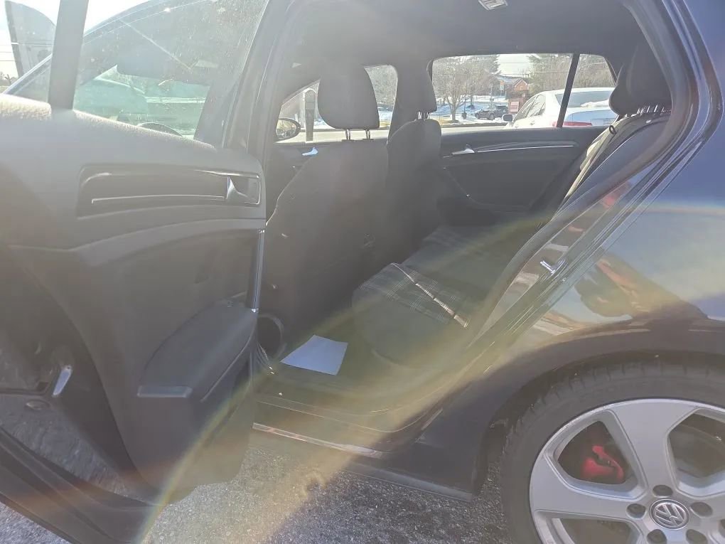 Used 2017 Volkswagen GTI S image 16