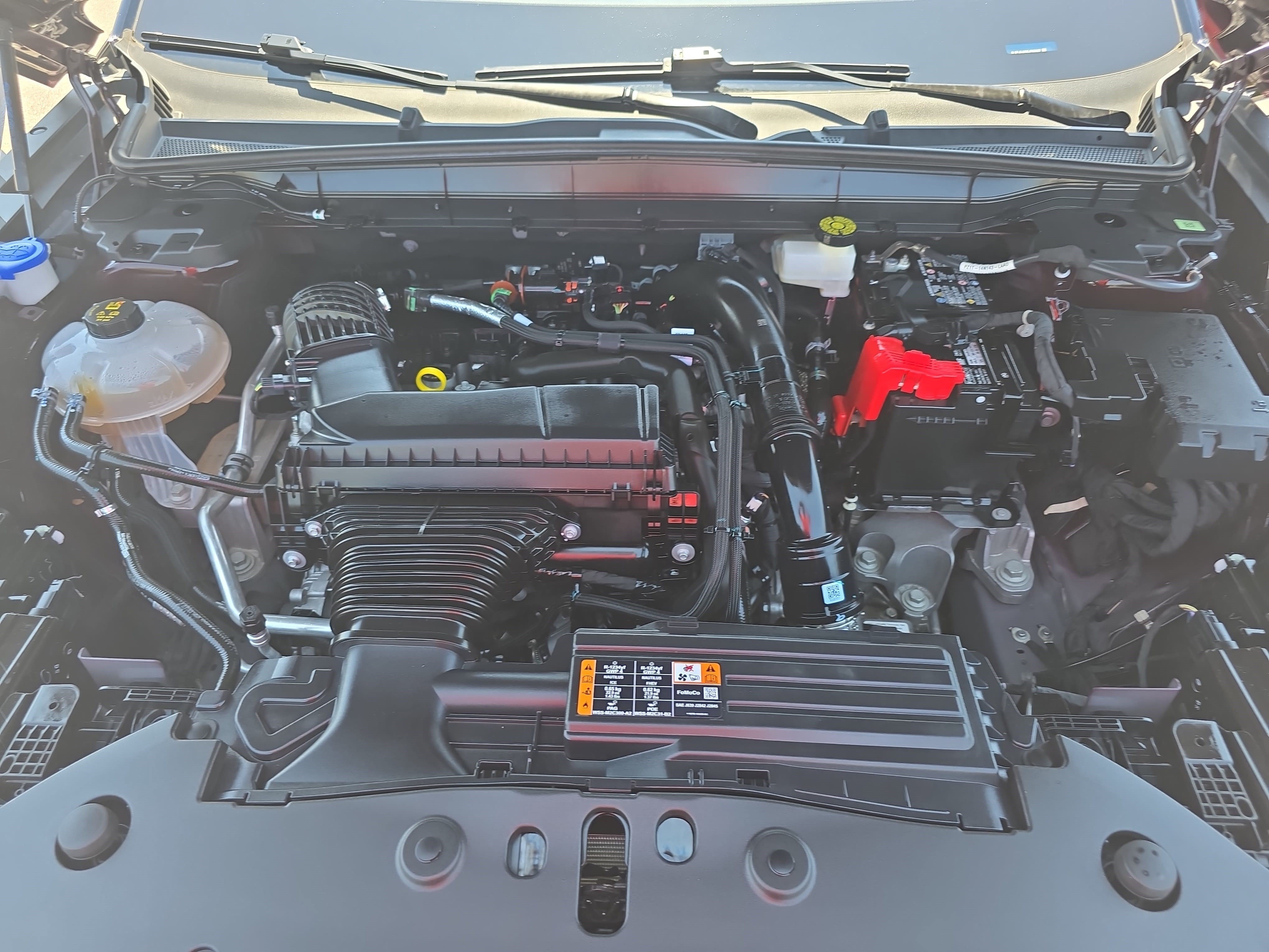 Certified 2025 Lincoln Nautilus Premier AWD/4WD image 29