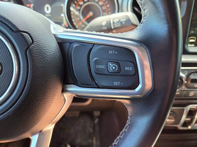 Used 2022 Jeep Wrangler Unlimited Sahara AWD/4WD image 31