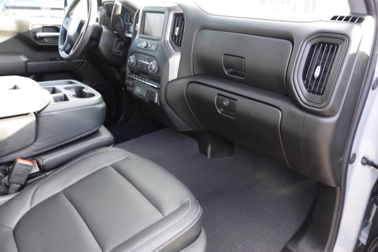 Used 2024 Chevrolet Silverado 1500 Custom AWD/4WD image 37