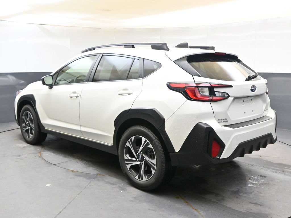 Used 2024 Subaru Crosstrek 2.0i Premium image 3