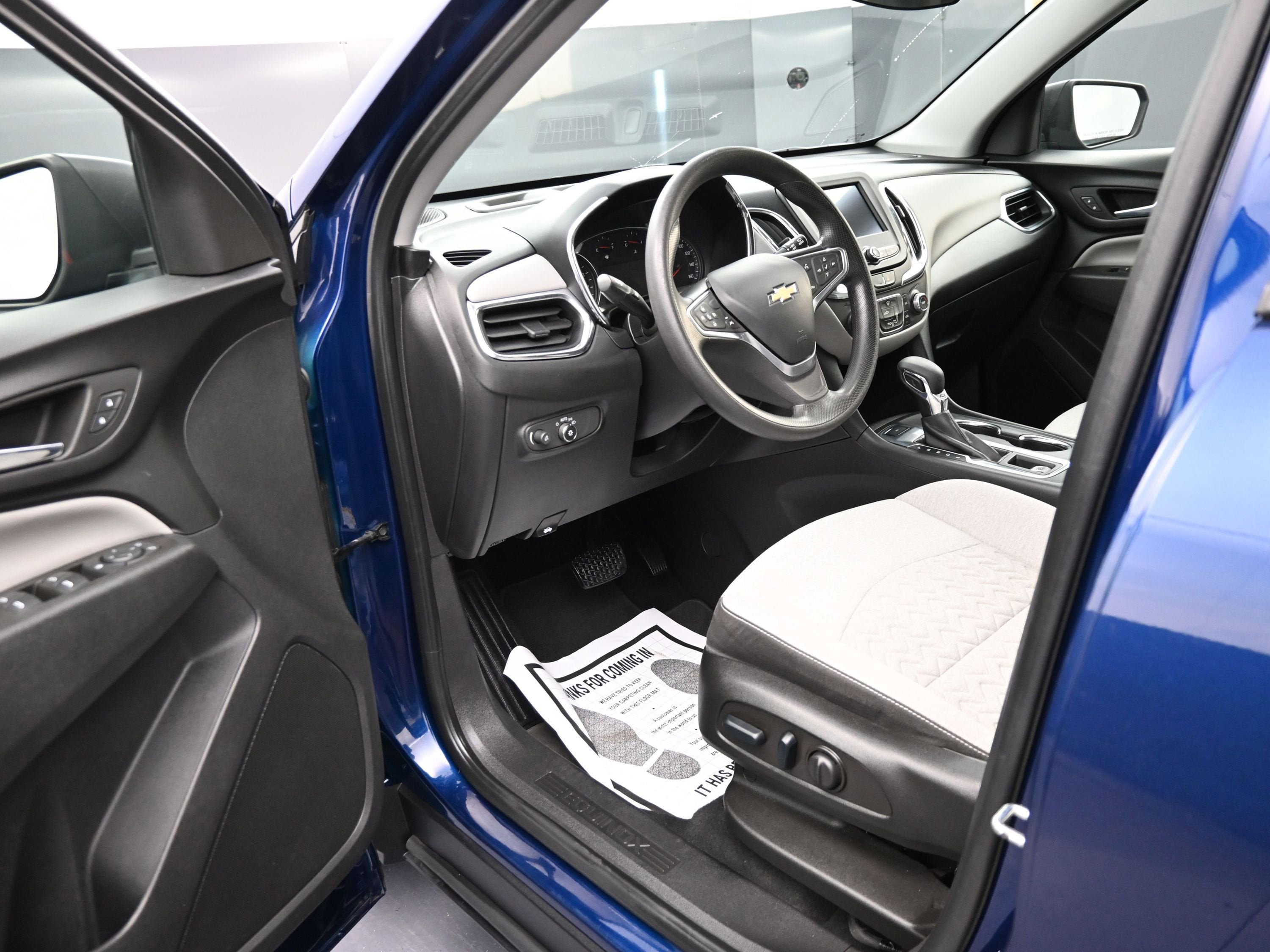 Certified 2022 Chevrolet Equinox LS w/ LS Convenience Package AWD/4WD image 9