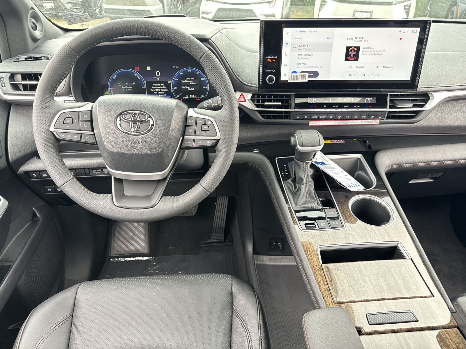 New 2026 Toyota Sienna Platinum AWD/4WD image 31