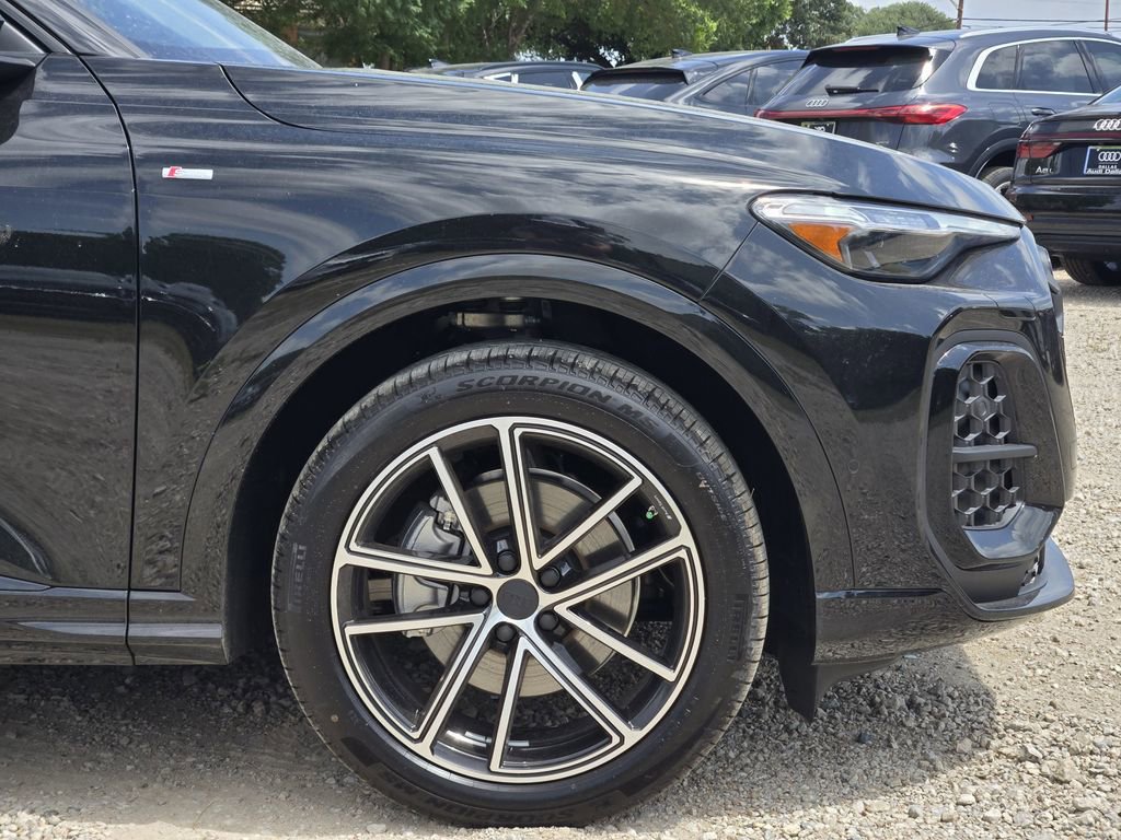 New 2026 Audi Q5 Prestige AWD/4WD image 13