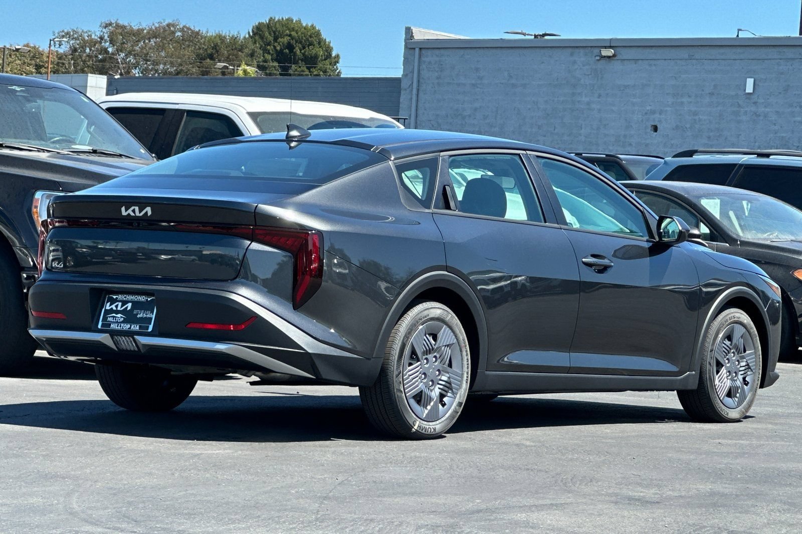 New 2026 Kia K4 FWD image 4