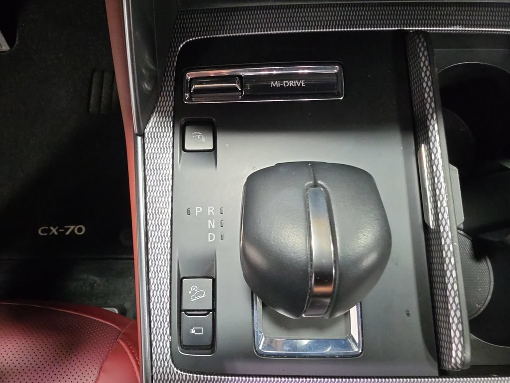 Used 2025 MAZDA CX-70 Plug-In Hybrid w/ Premium Plus AWD/4WD image 23