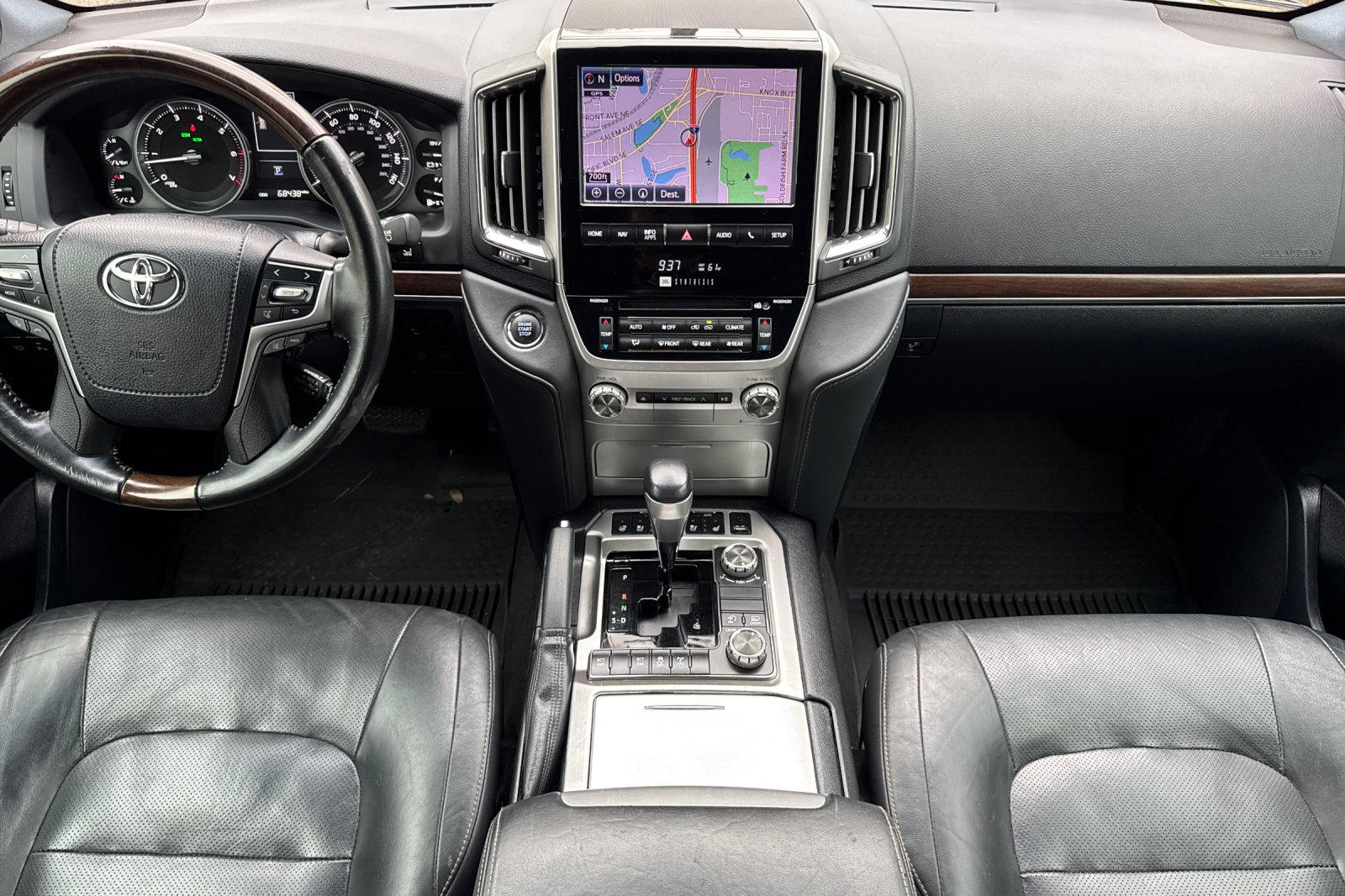 Used 2021 Toyota Land Cruiser Heritage Edition image 13