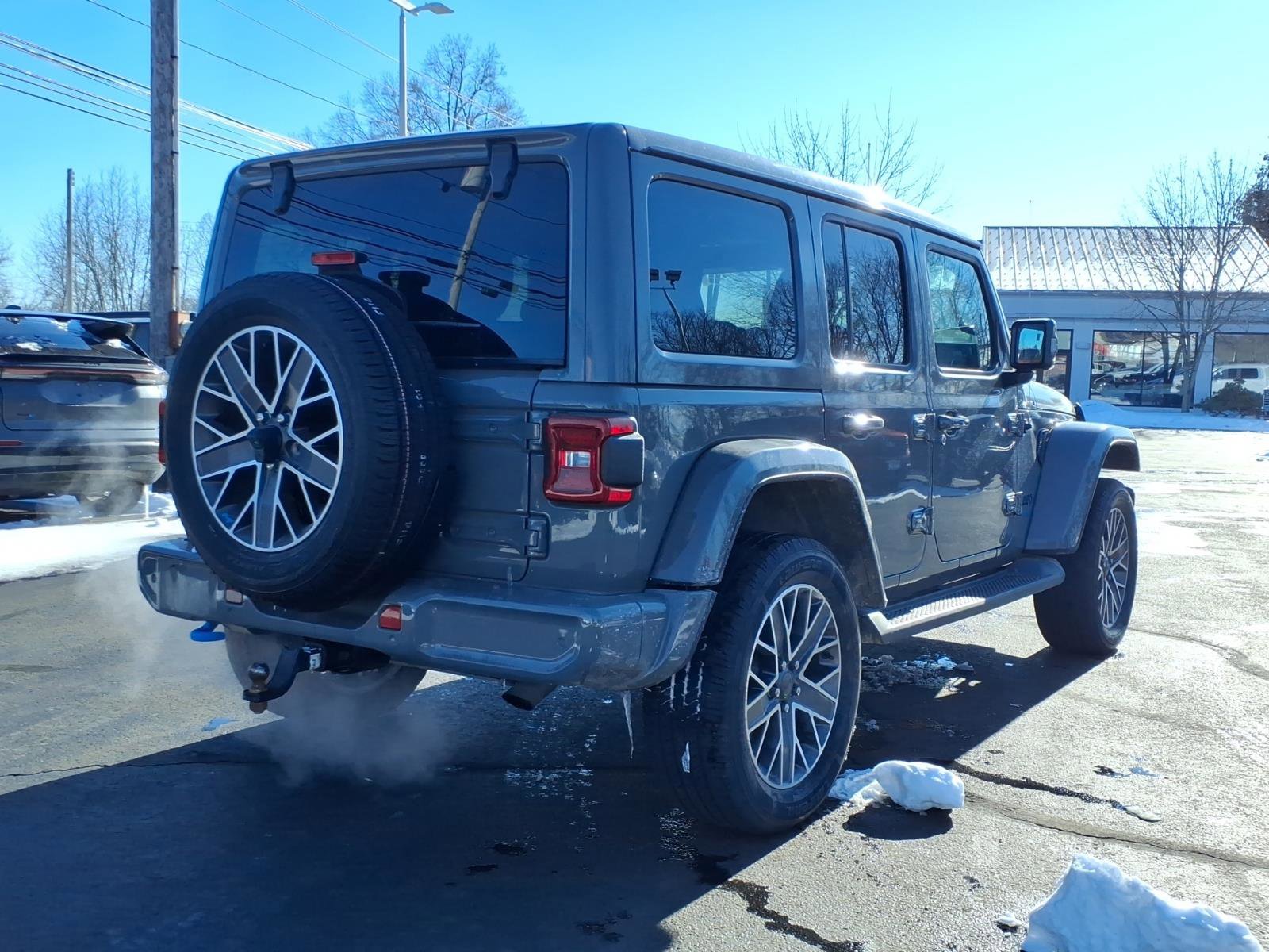 Used 2022 Jeep Wrangler High Altitude image 3