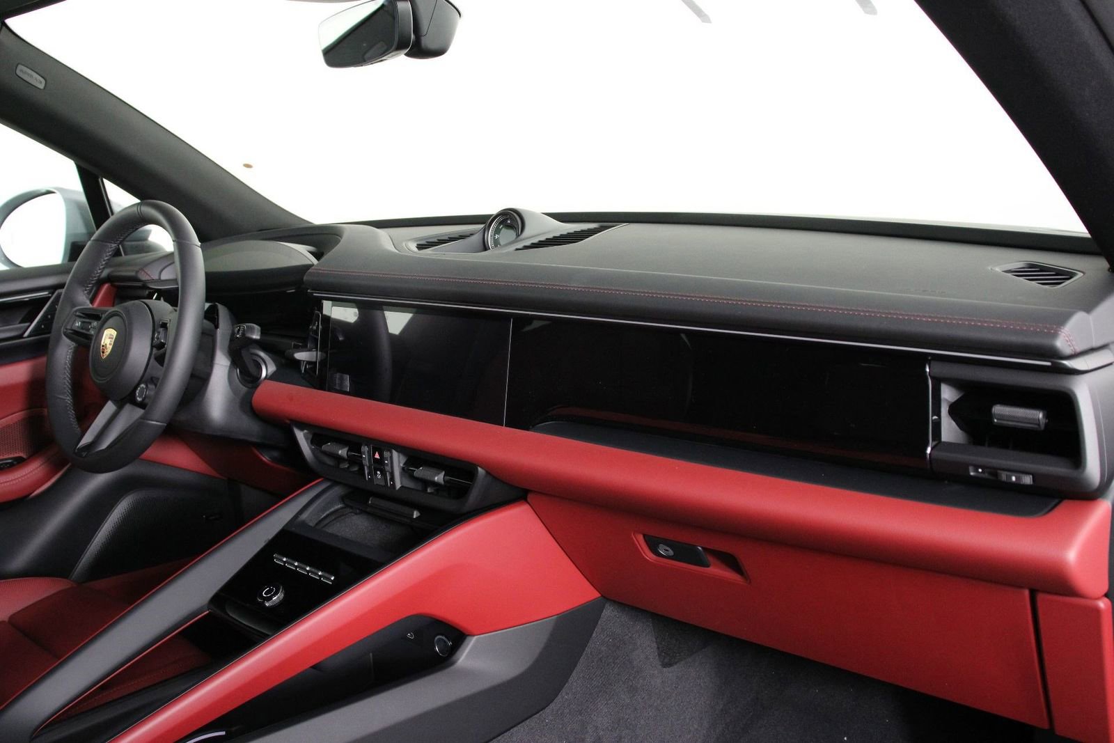 New 2026 Porsche Macan Electric RWD image 15