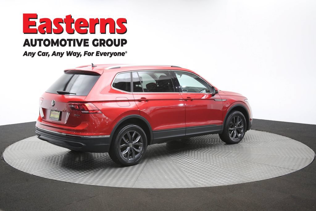Used 2023 Volkswagen Tiguan SE AWD/4WD image 39