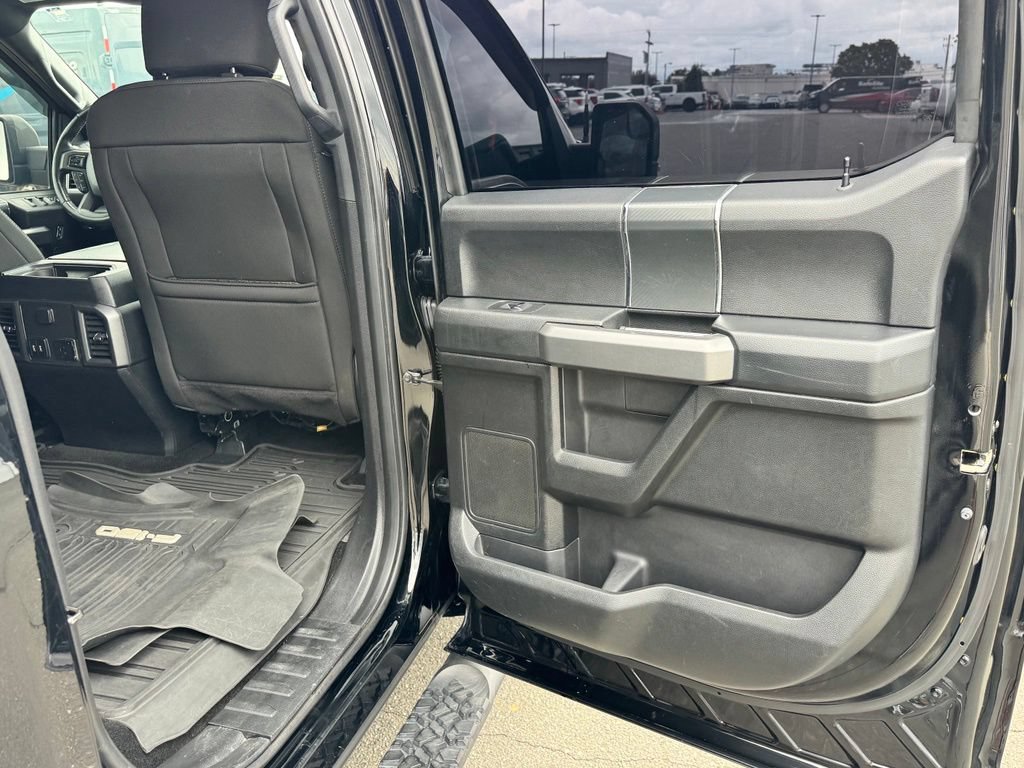 Used 2018 Ford F150 XLT w/ Equipment Group 302A Luxury AWD/4WD image 30