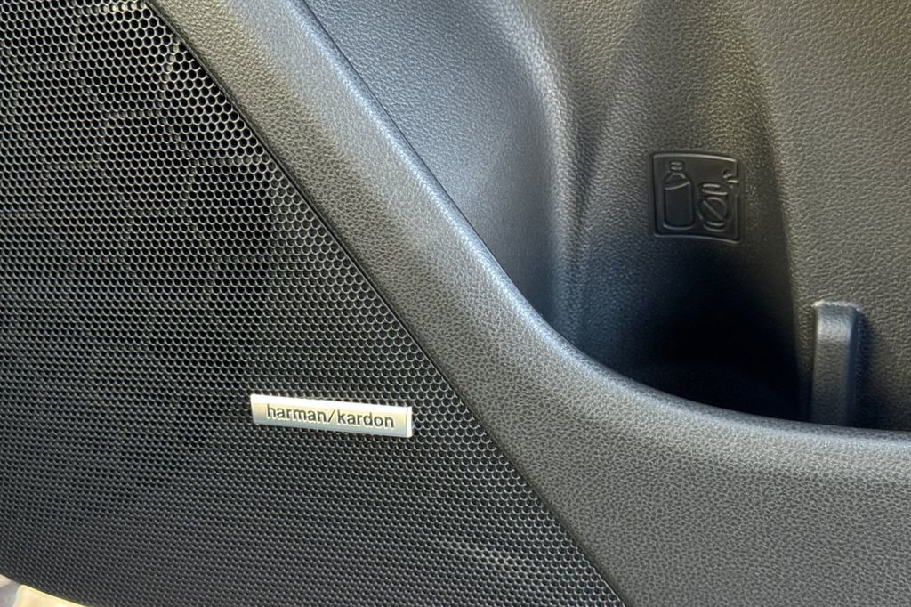 New 2026 Subaru Crosstrek 2.5i Limited w/ Crosstrek Mirror Package image 20