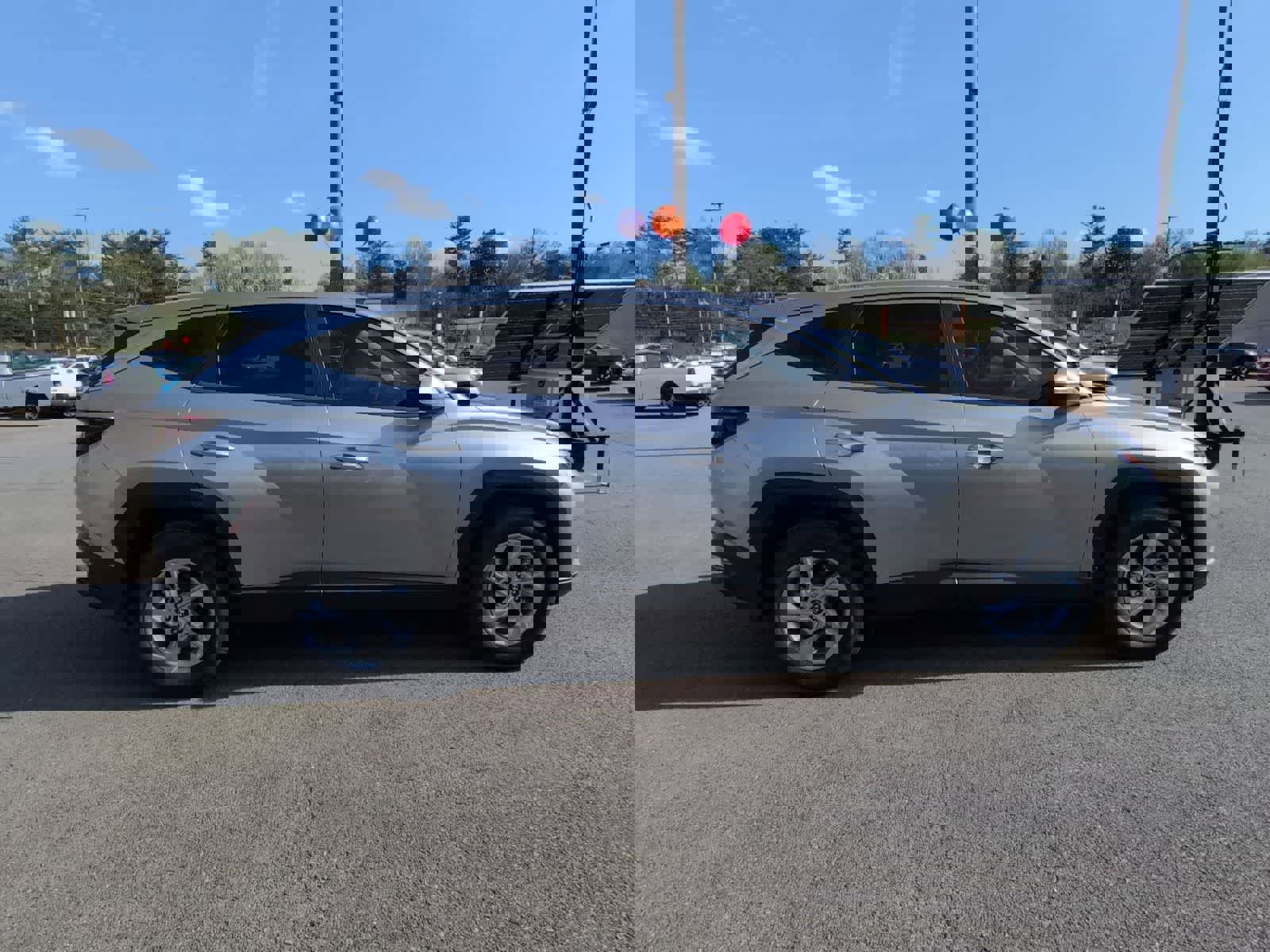 Used 2022 Hyundai Tucson SE image 9