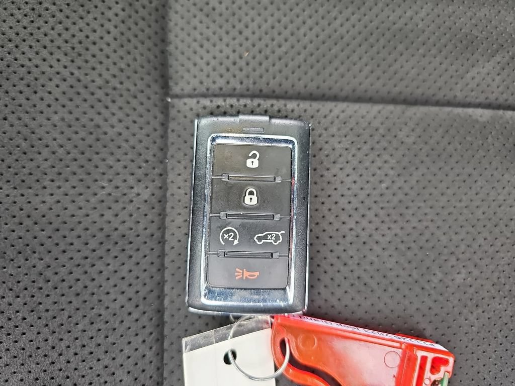 Used 2023 Jeep Grand Cherokee L Laredo AWD/4WD image 37