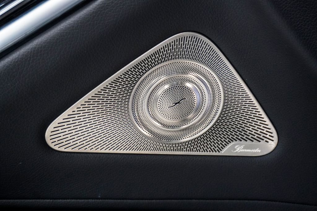 Used 2022 Mercedes-Benz S 500 4MATIC w/ AMG Line Package image 23