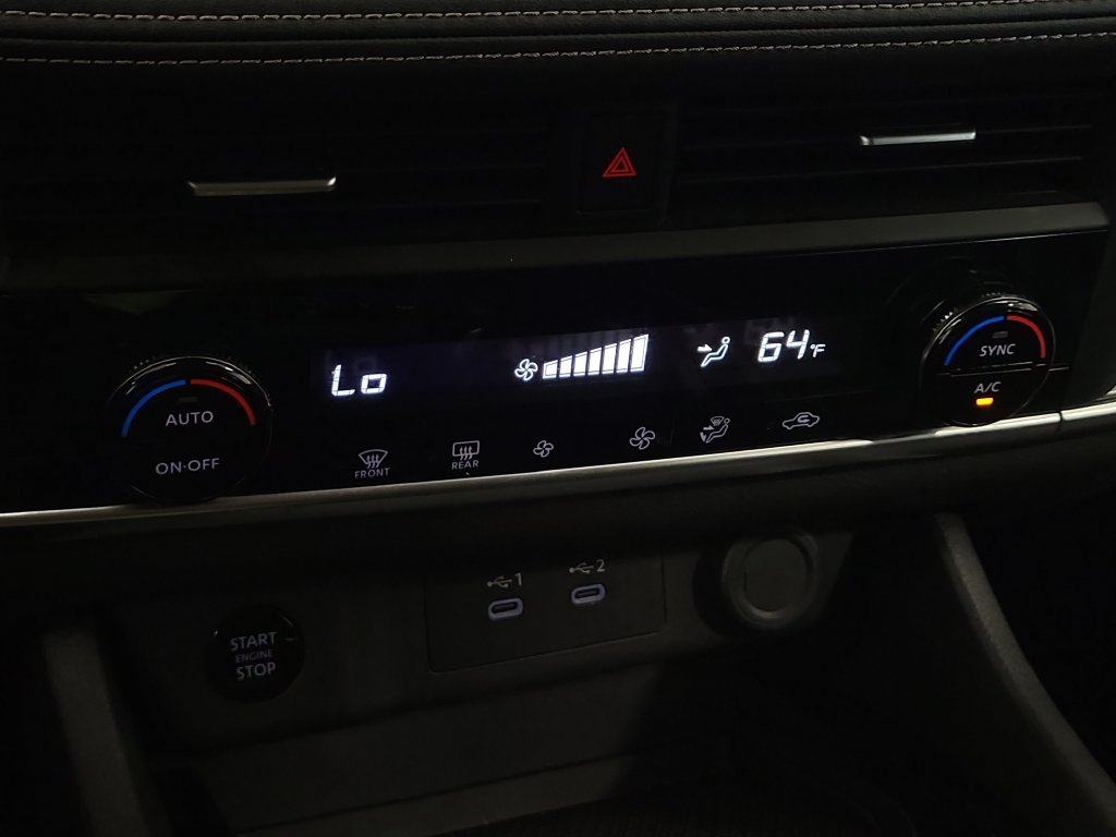 Used 2025 Nissan Rogue SV AWD/4WD image 20