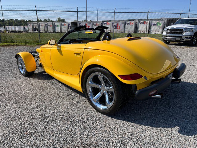 Used 2002 Chrysler Prowler image 10