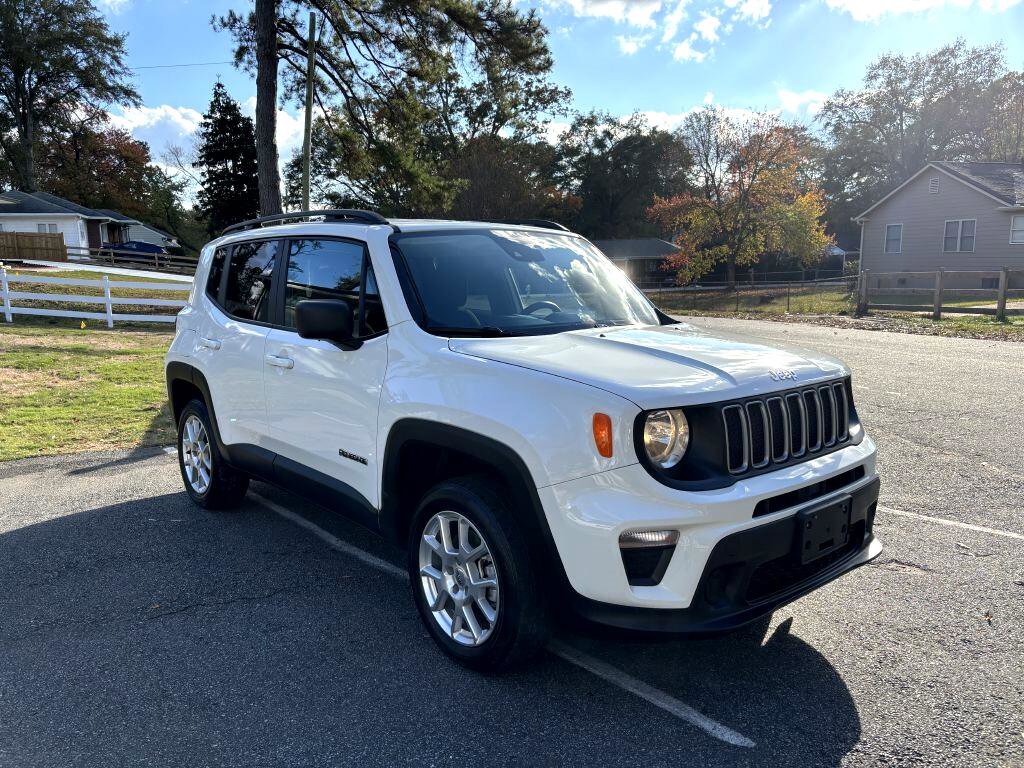 Used 2022 Jeep Renegade Sport w/ Sport Appearance Group image 2