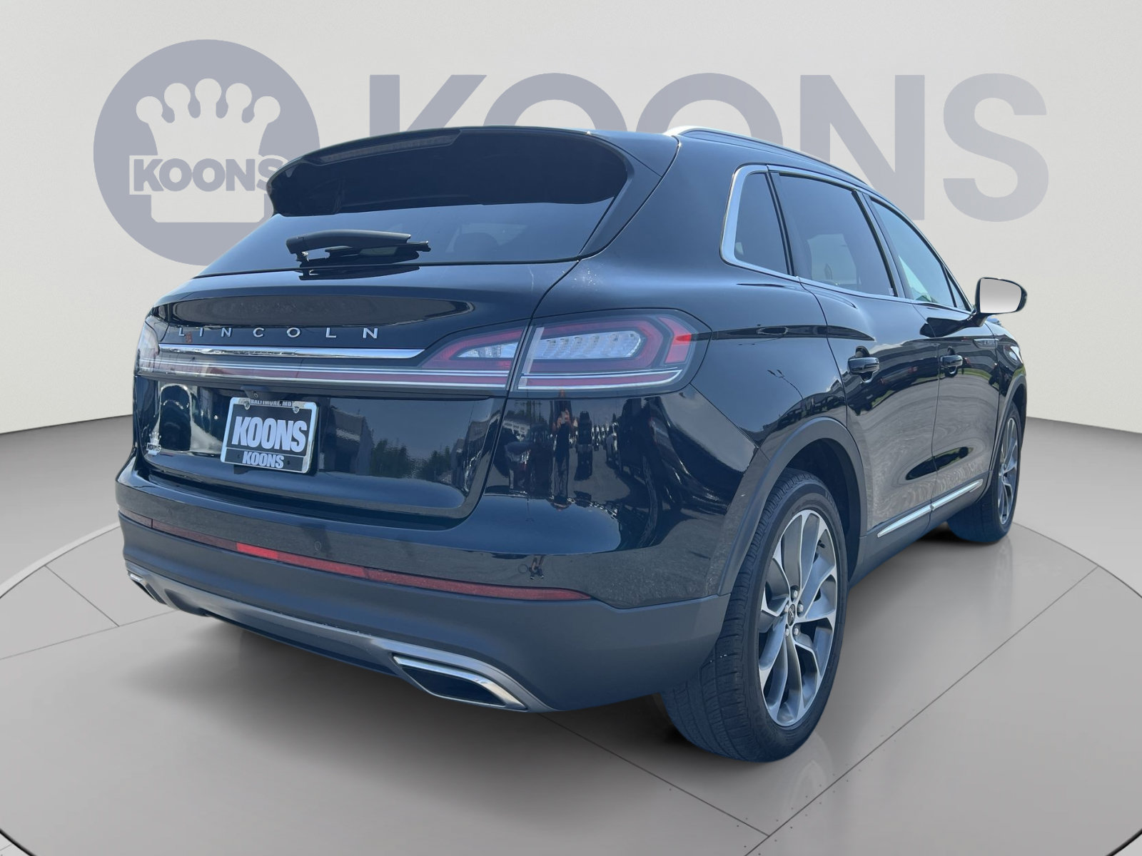 Used 2021 Lincoln Nautilus Reserve w/ Cargo Utility Package AWD/4WD image 7