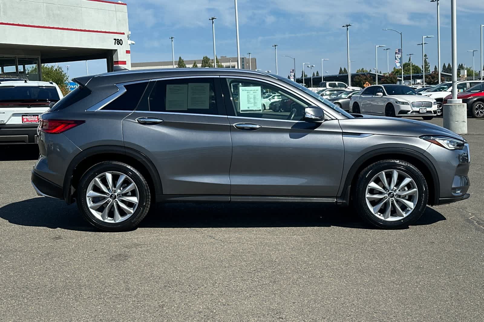 Used 2022 INFINITI QX50 Luxe AWD/4WD image 6