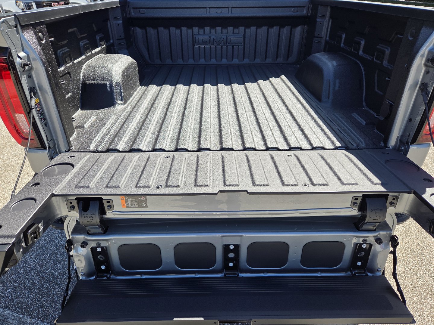 New 2026 GMC Sierra 1500 AT4 w/ AT4 Premium Package AWD/4WD image 24