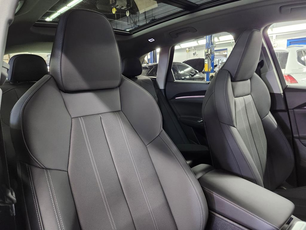 Used 2025 Audi Q5 Premium Plus w/ Premium Plus image 14