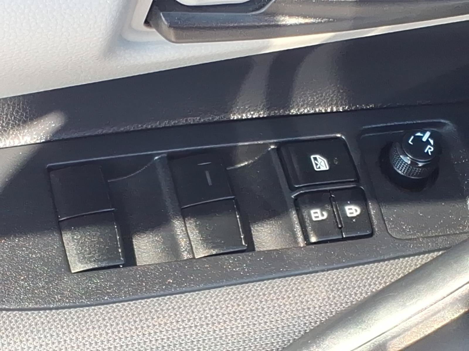 Certified 2022 Toyota Corolla LE w/ Carpet Mat Package (TMS) FWD image 14