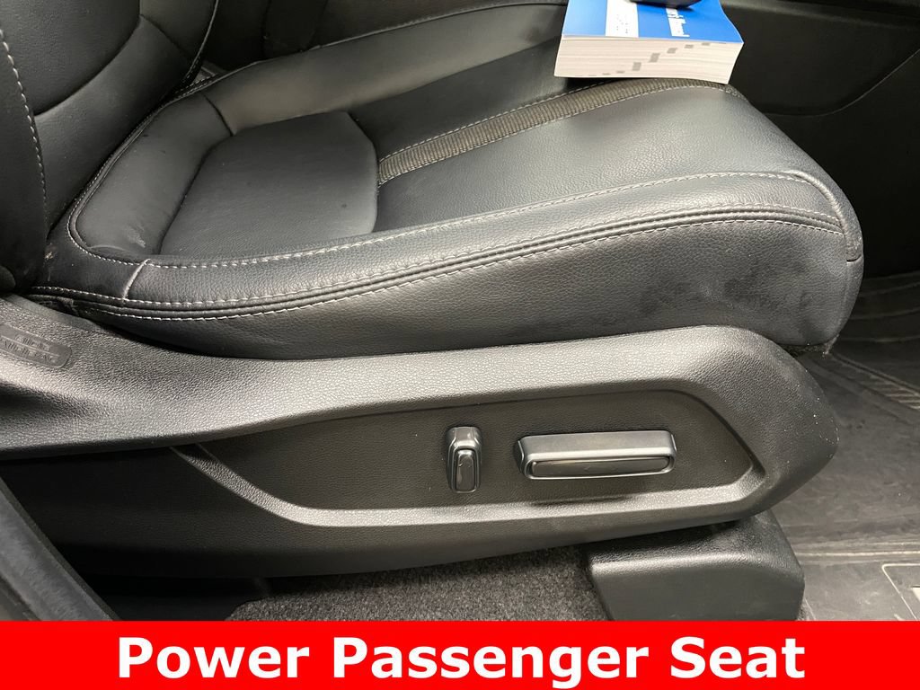 Used 2024 Honda Pilot Touring image 13