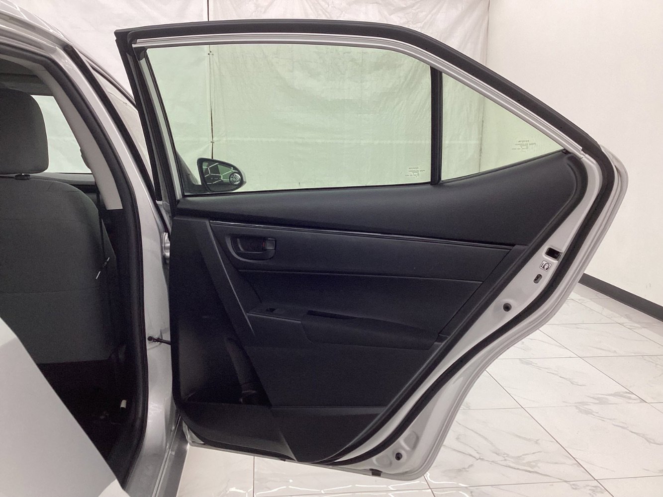 Used 2018 Toyota Corolla L FWD image 25