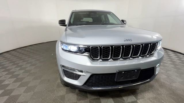 Used 2022 Jeep Grand Cherokee Limited 4xe AWD/4WD image 12