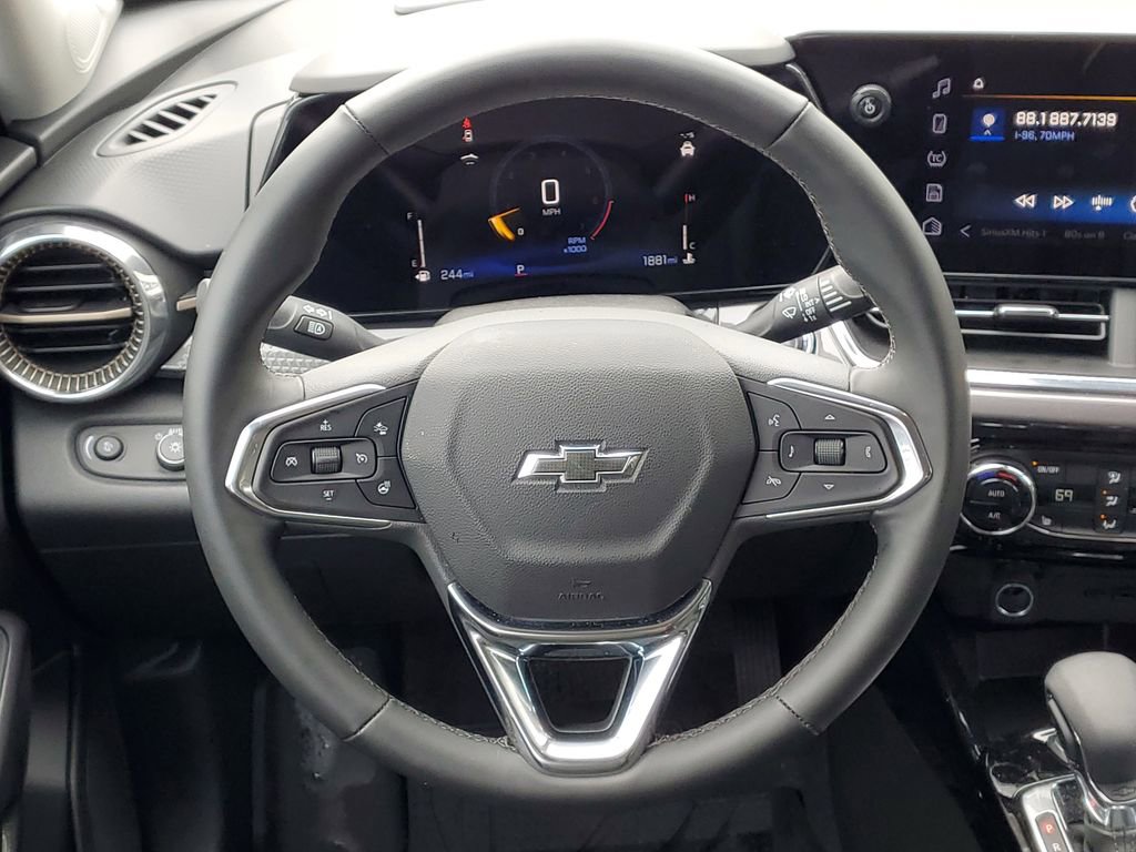 Used 2026 Chevrolet Trax ACTIV w/ Driver Confidence Package FWD image 25