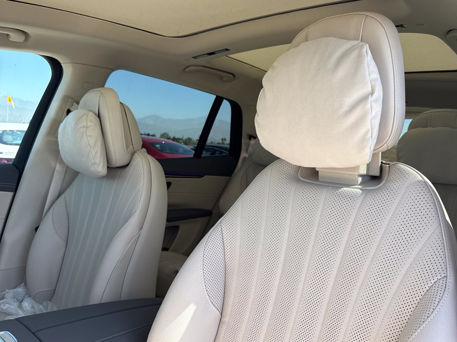New 2027 Mercedes-Benz EQS 400 4MATIC SUV image 19