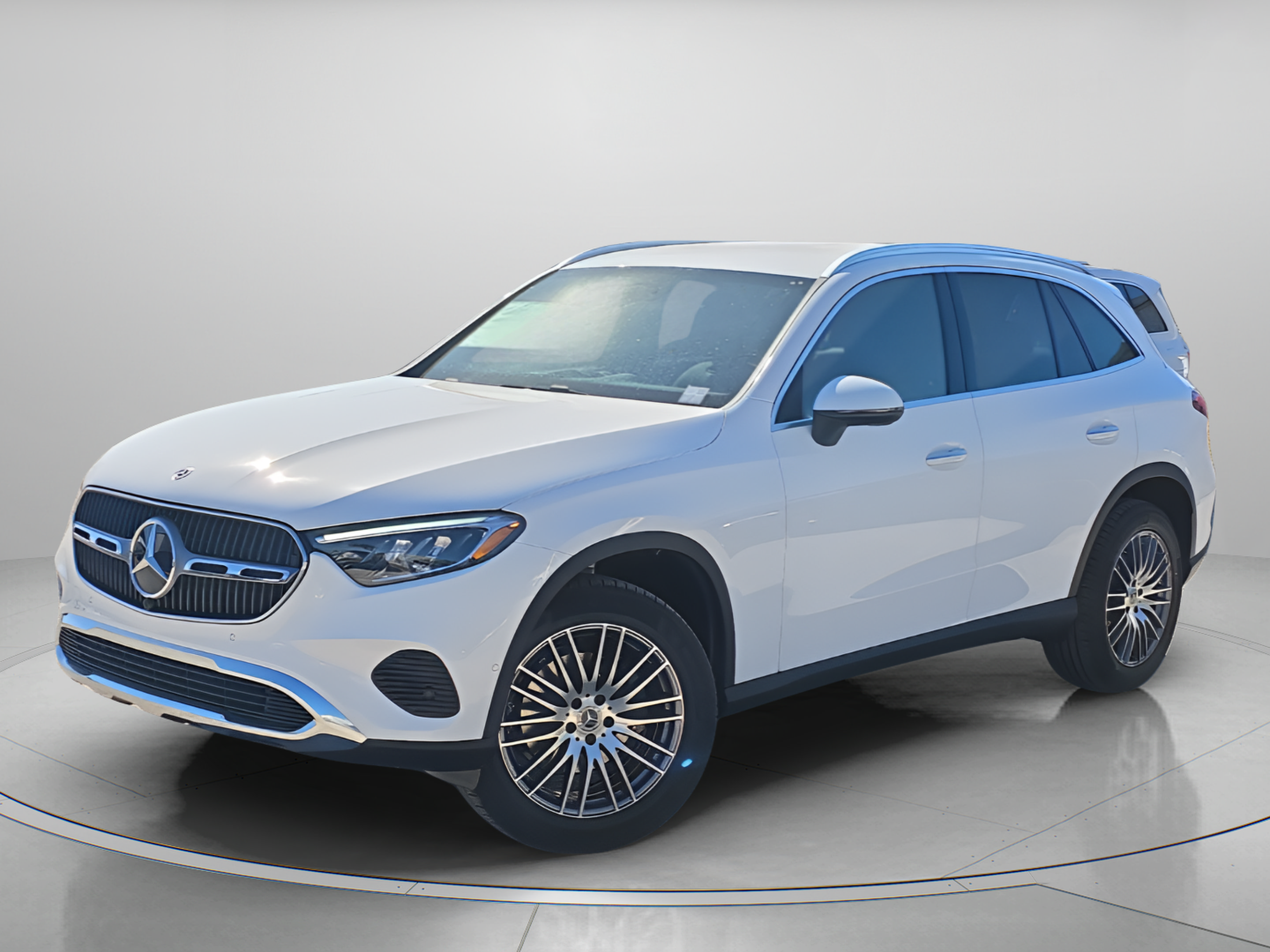Certified 2026 Mercedes-Benz GLC 300 image 2