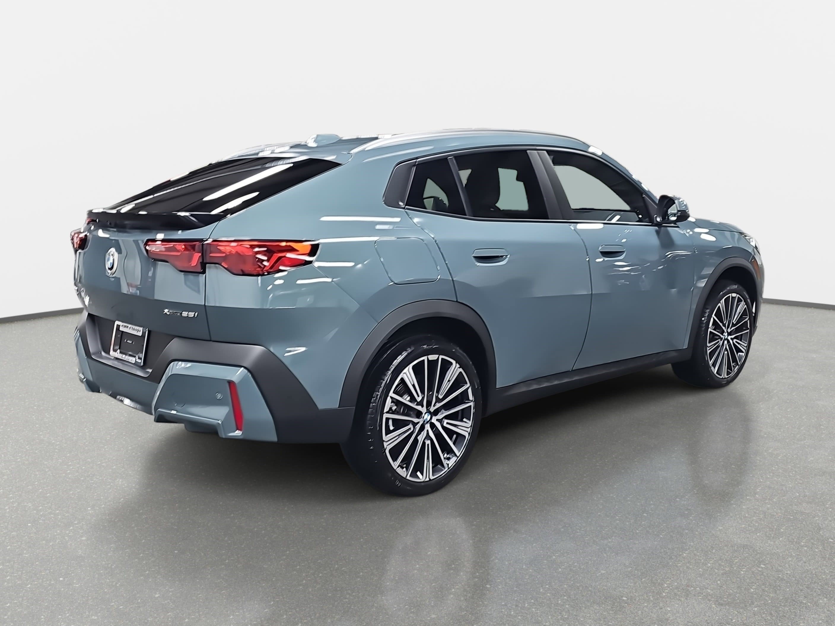 New 2026 BMW X2 xDrive28i w/ Technology Package image 5