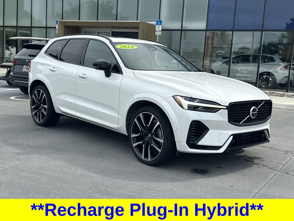 Used 2024 Volvo XC60 T8 Ultimate w/ Protection Package Premier AWD/4WD image 4