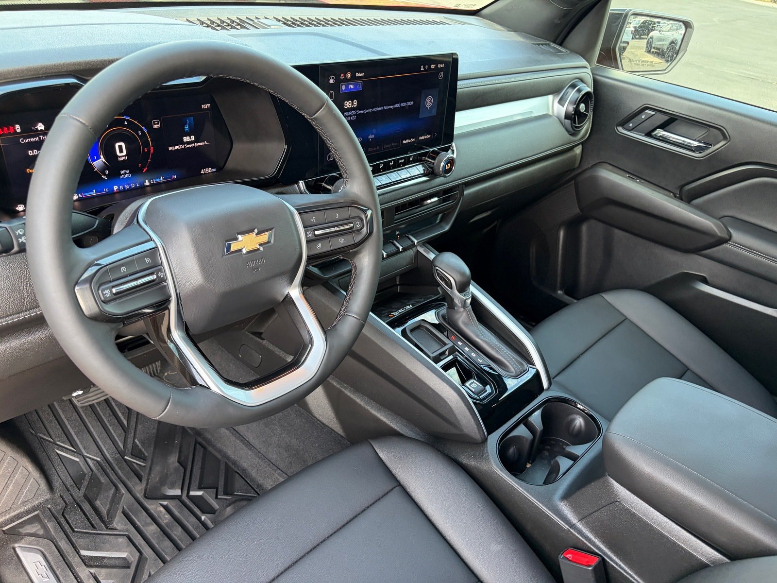 Used 2025 Chevrolet Colorado W/T w/ WT Convenience Package II RWD image 18
