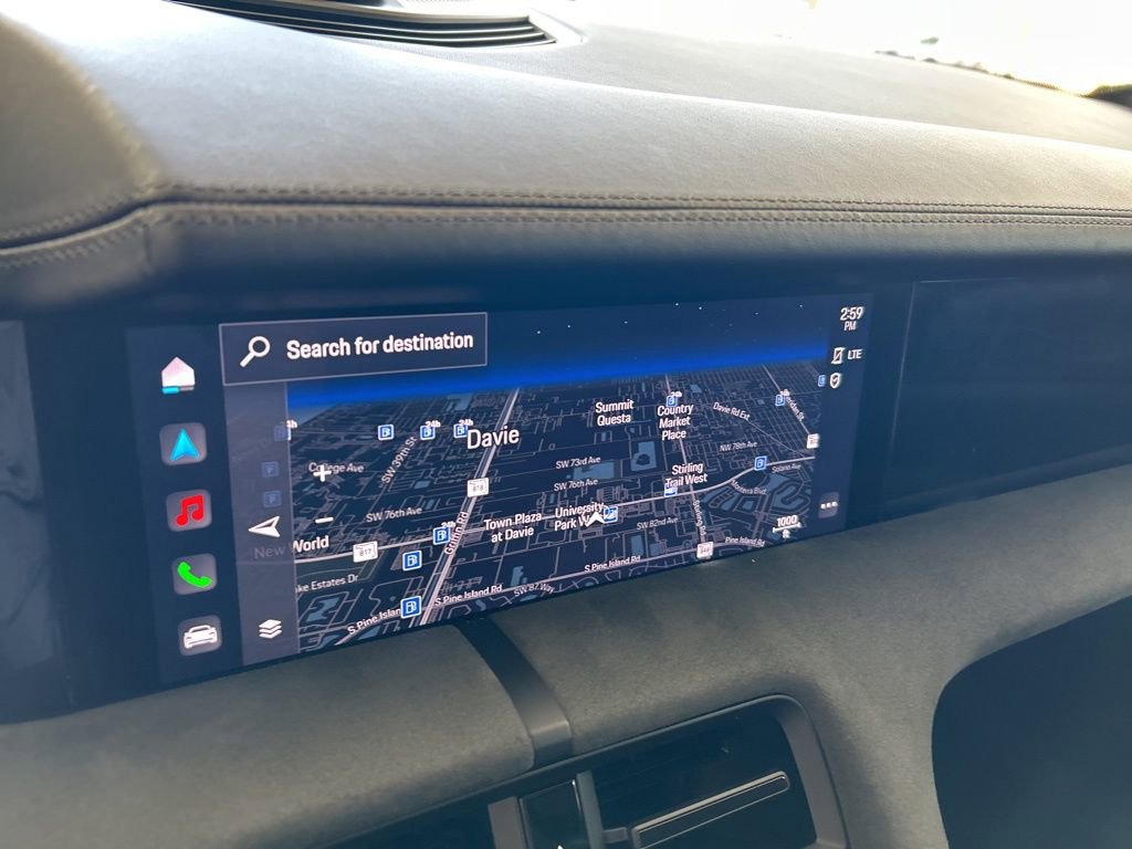 Used 2023 Porsche Taycan GTS image 10