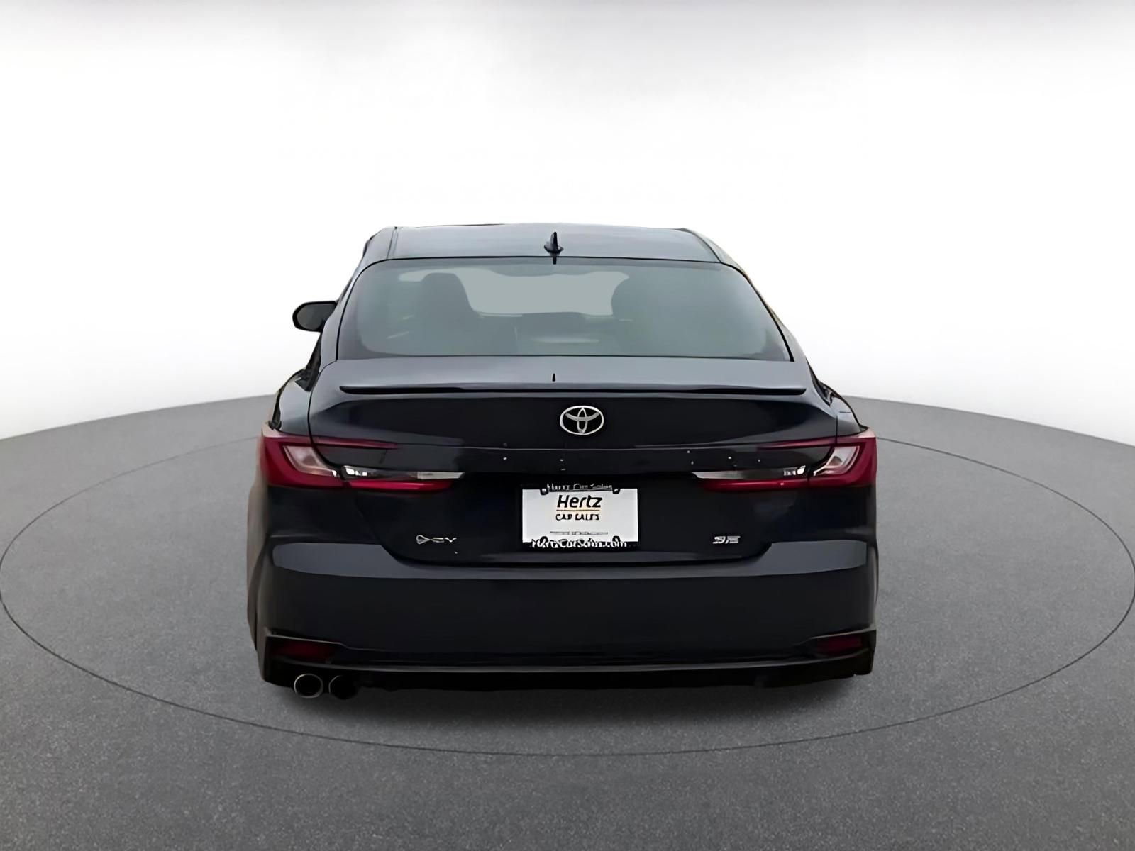 Used 2025 Toyota Camry SE FWD image 12