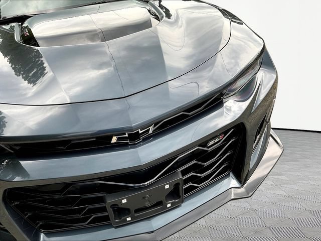 Used 2019 Chevrolet Camaro ZL1 RWD image 33