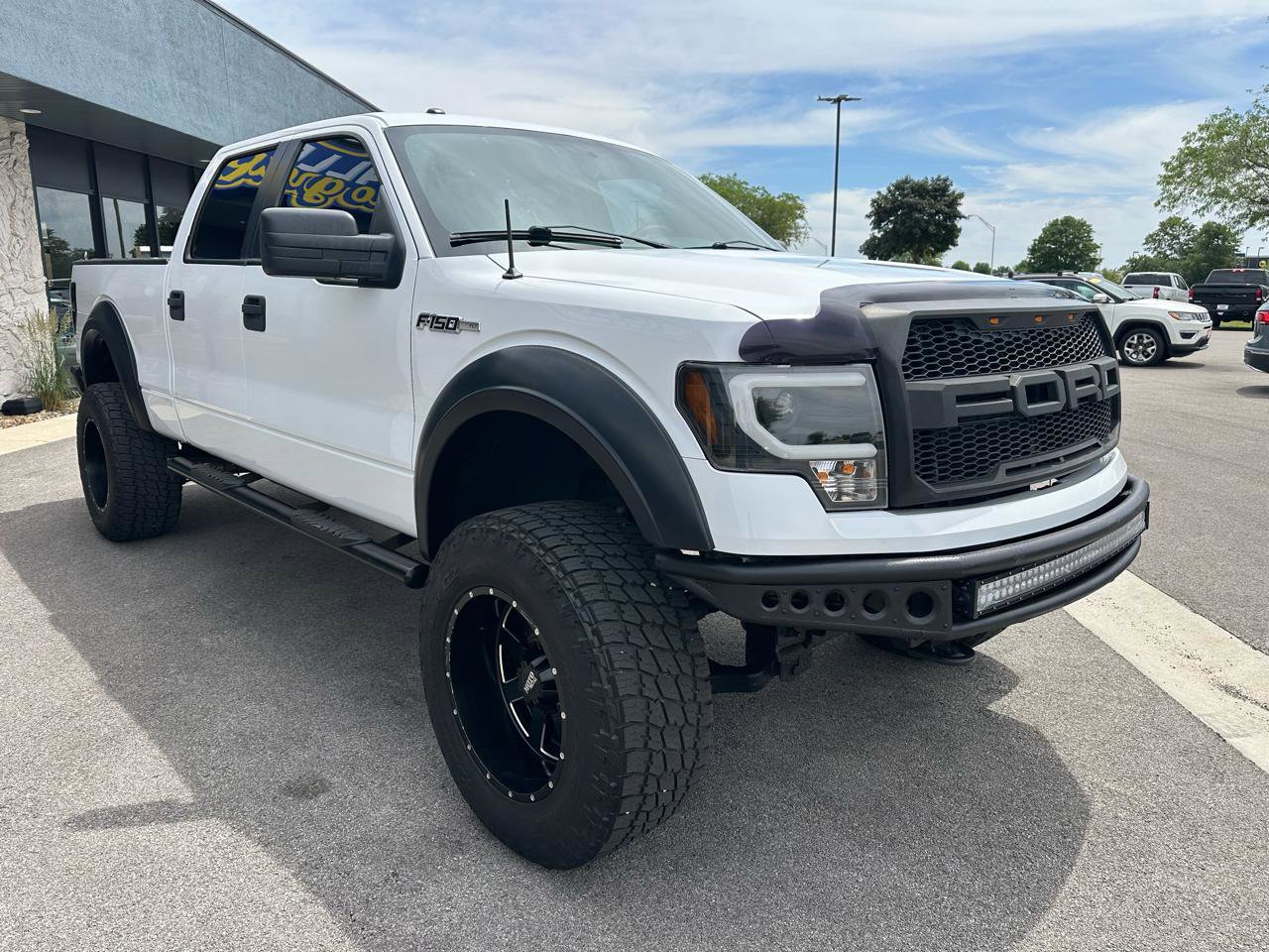 Used 2014 Ford F150 XLT AWD/4WD image 9