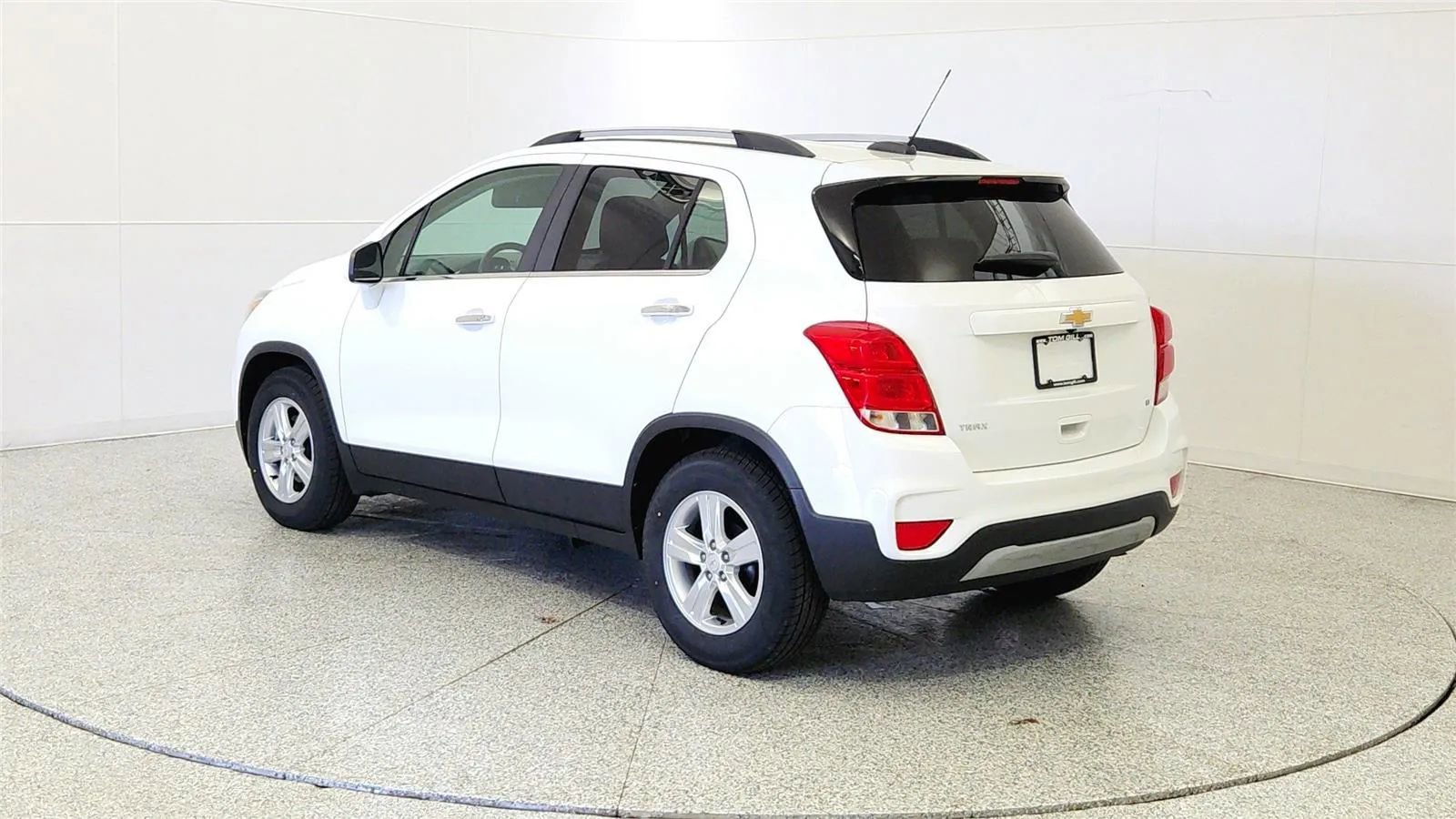 Used 2018 Chevrolet Trax LT w/ LT Convenience Package image 5