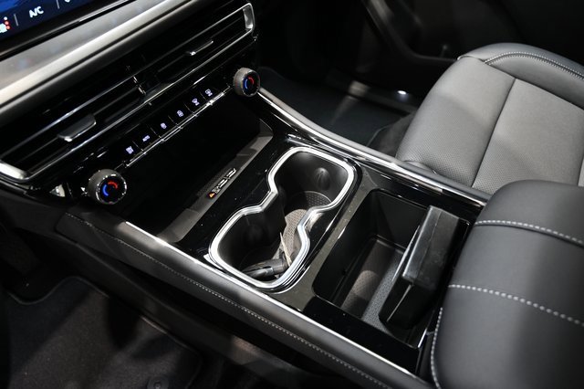 New 2026 Chevrolet Traverse LT w/ Driver Confidence Package image 19