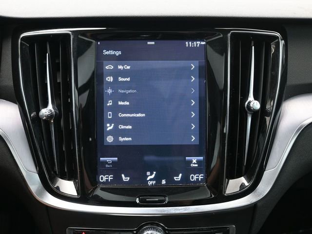 Used 2019 Volvo S60 T6 Momentum w/ Premium Package image 16